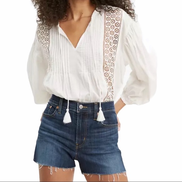 Levi’s High Rise Frayed Hem Denim Shorts Blue 30